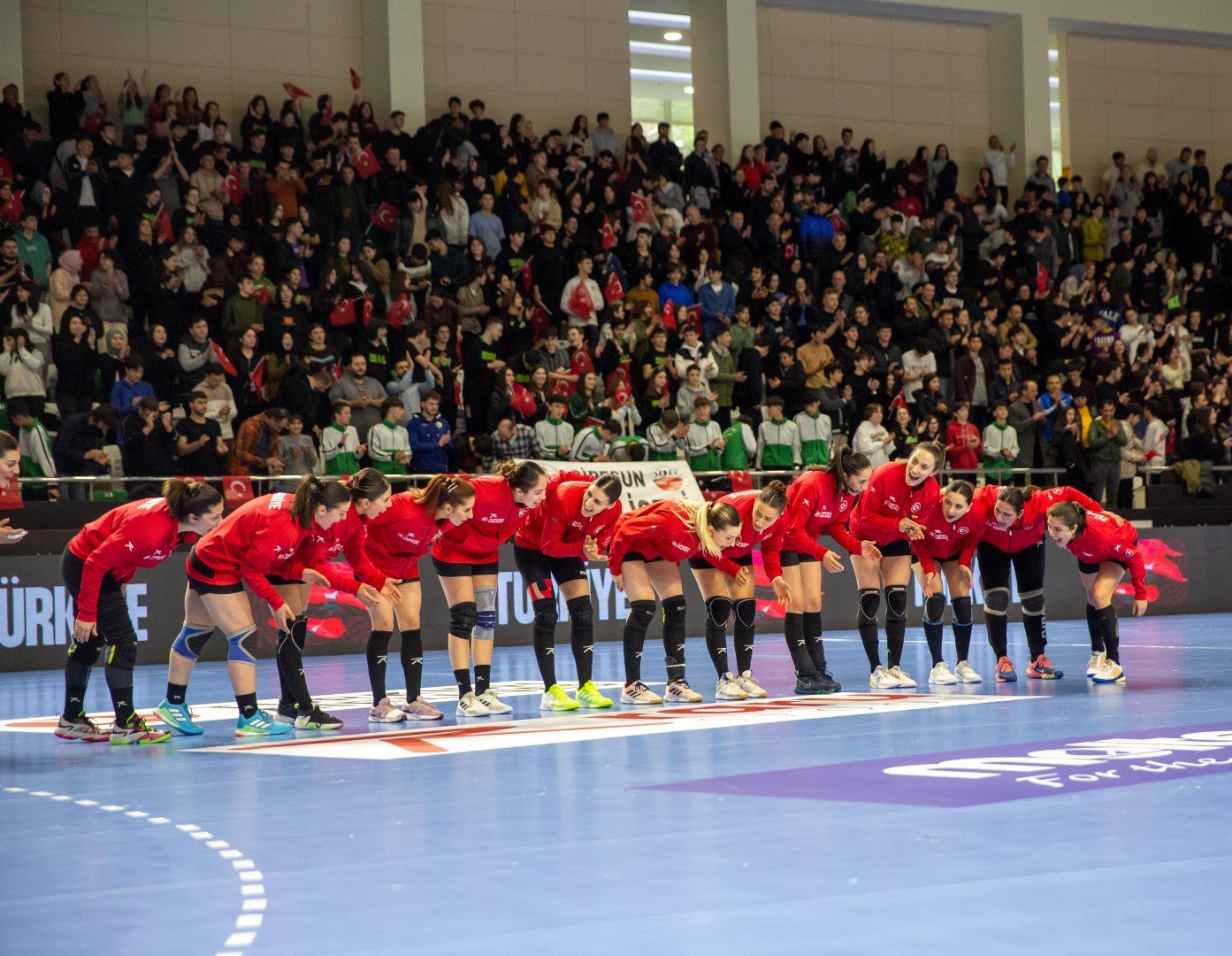 A Milli Kadın Hentbol Takımı’nın Karadağ ve Sırbistan maçları aday kadrosu açıklandı