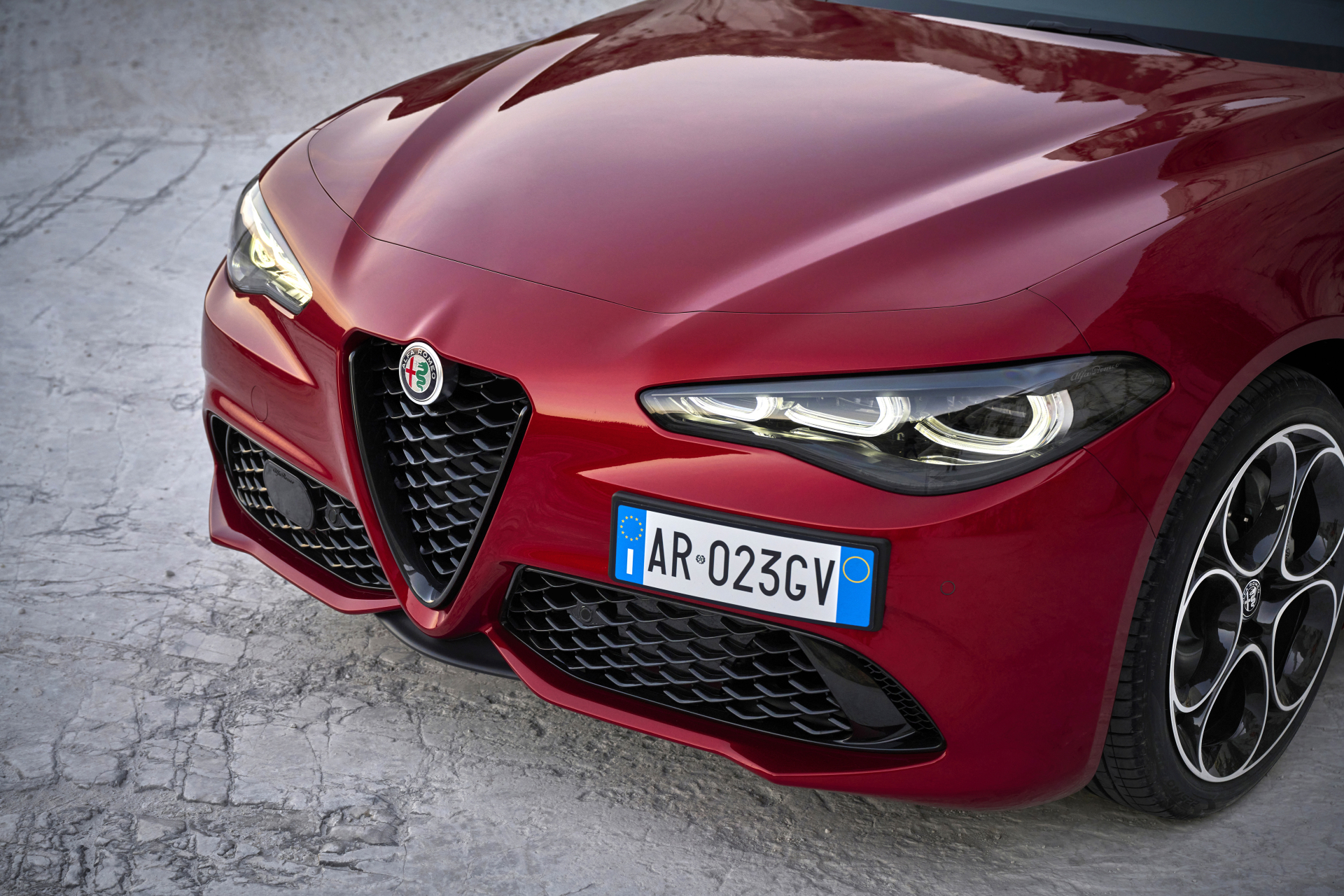 Alfa Romeo, Türkiye’deki büyümesini sürdürüyor