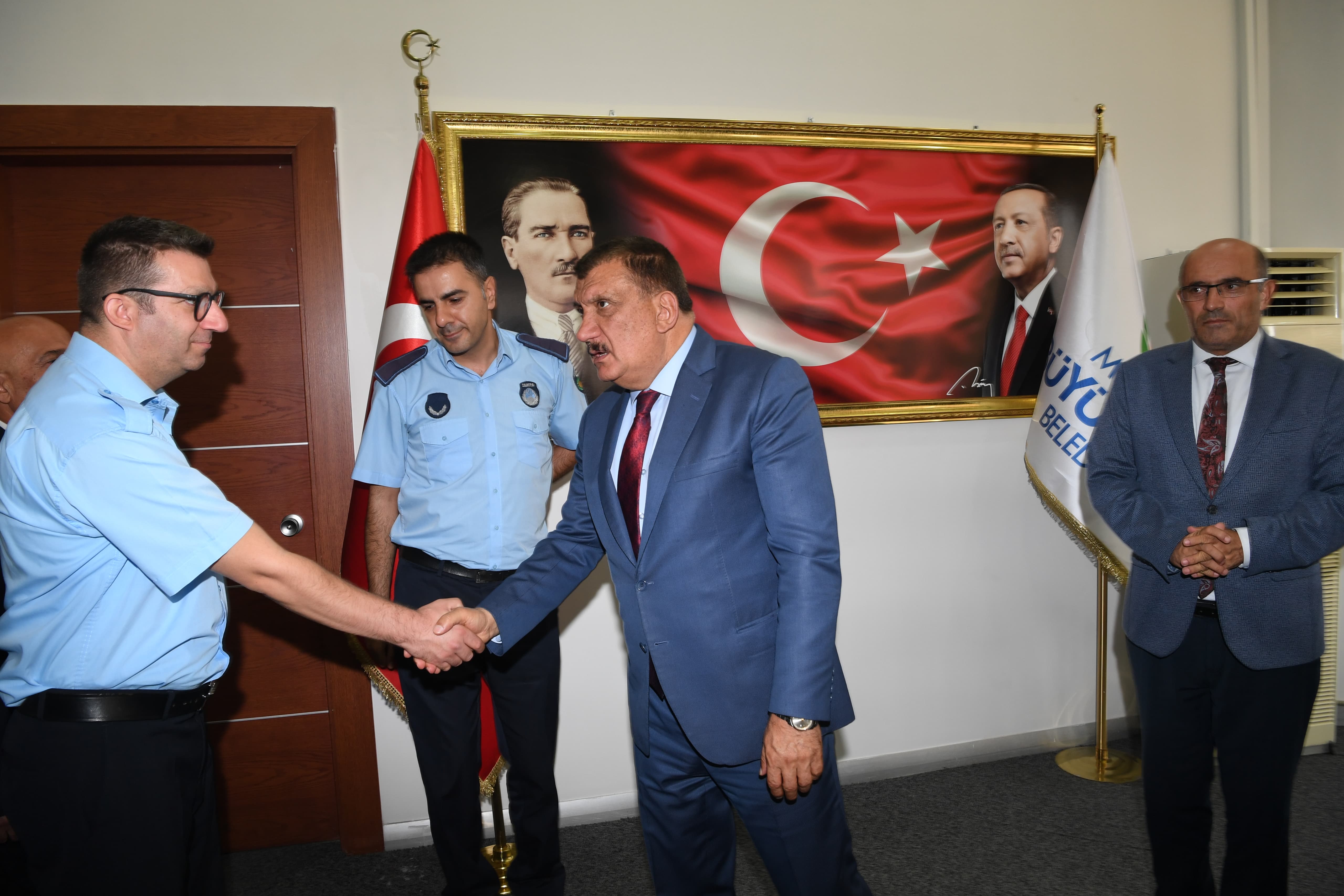 Başkan Gürkan, zabıta teşkilatını makamında ağırladı