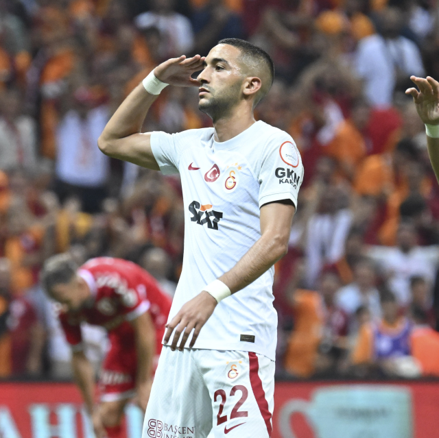 Son Dakika: Aslan golcüleriyle güldü! Süper Lig'in 6. haftasında Galatasaray, Başakşehir'i deplasmanda 2-1 mağlup etti