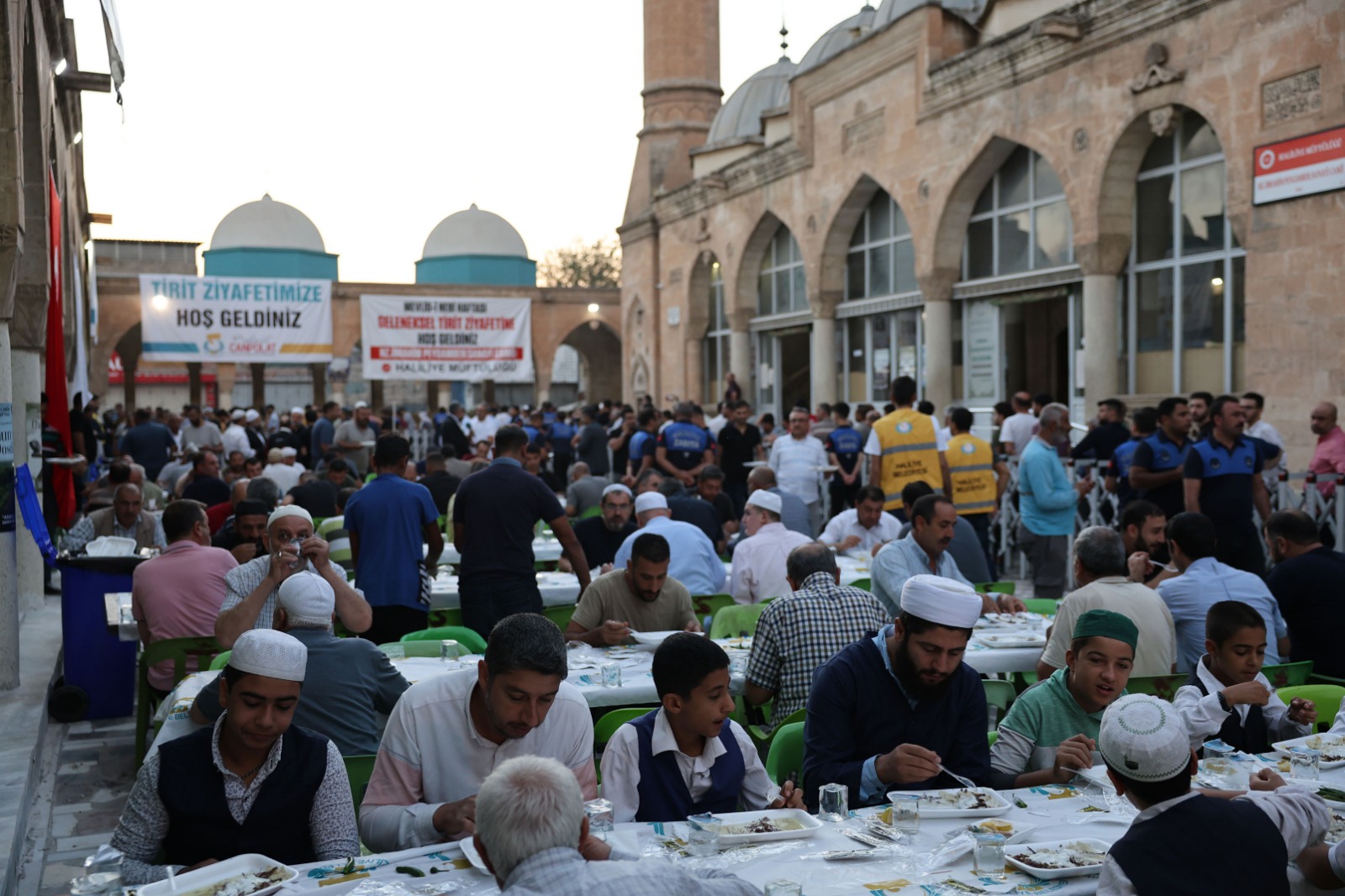 Haliliye Belediyesi’nden vatandaşlara tirit ikramı