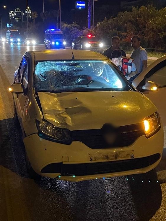Otomobilin çarptığı Ukraynalı turist oracıkta can verdi! Olaya şahit olan karısı şoka girdi