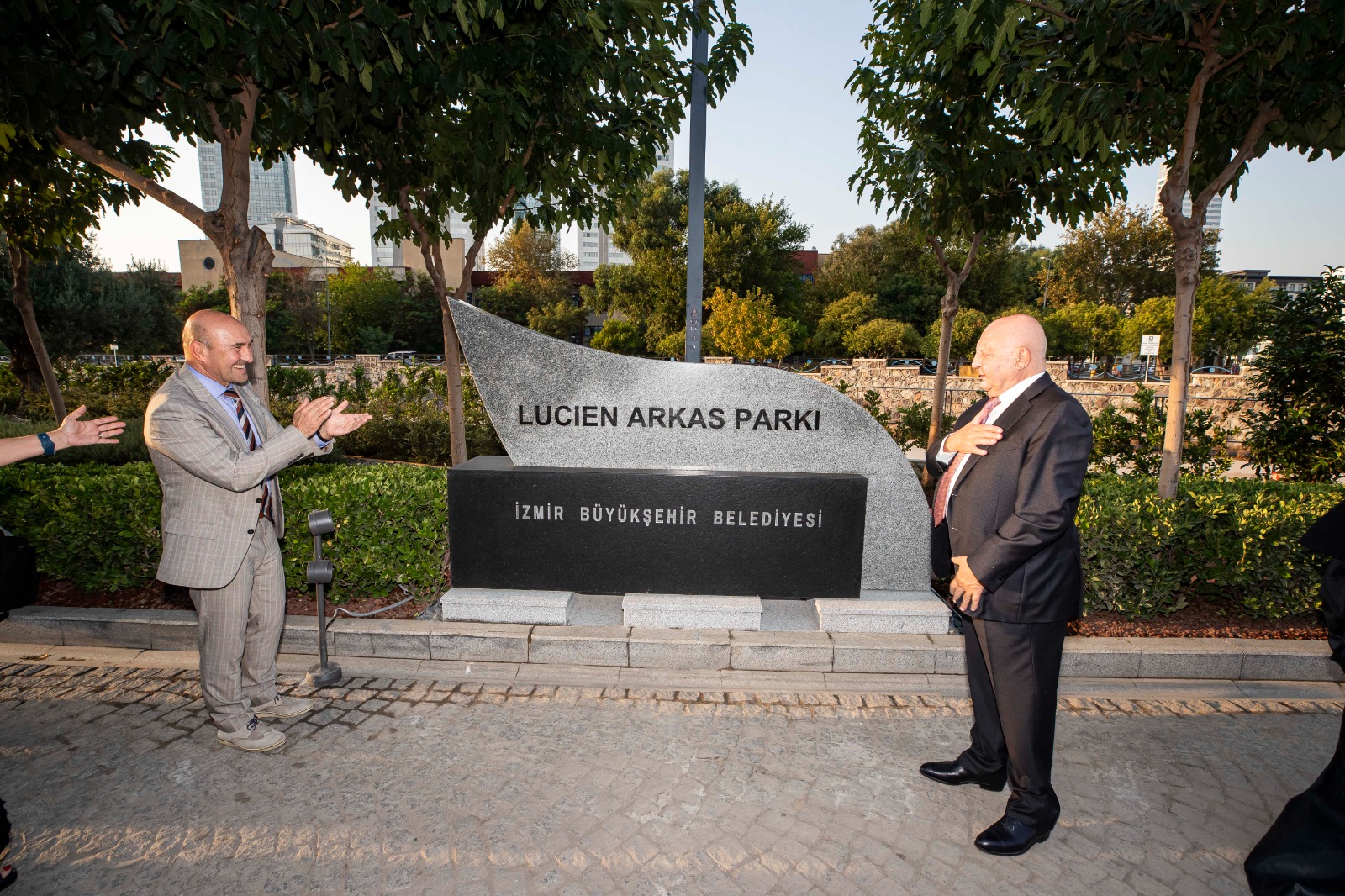 İzmir’de Lucien Arkas Parkı açıldı