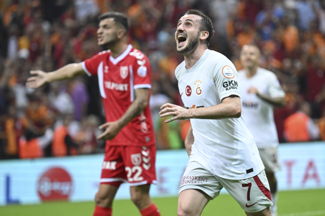 Son Dakika: Galatasaray, Süper Lig'in 5. haftasında Samsunspor'u 4-2 mağlup etti