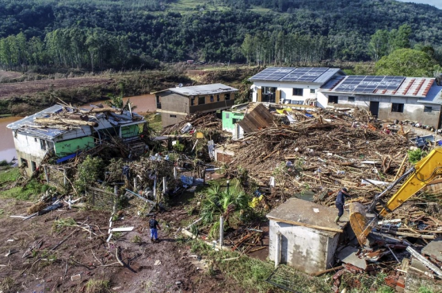 Brezilya’da tropikal kasırga sonucu hayatını kaybedenlerin sayısı 40’a yükseldi