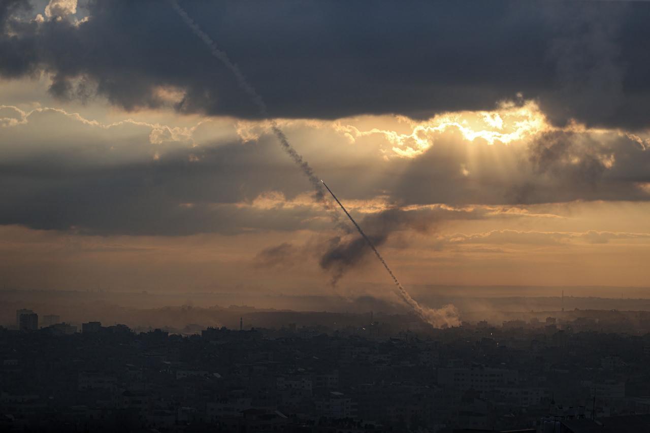 Gazze’den İsrail’e düzinelerce roket fırlatıldı, Hamas operasyon başlattı