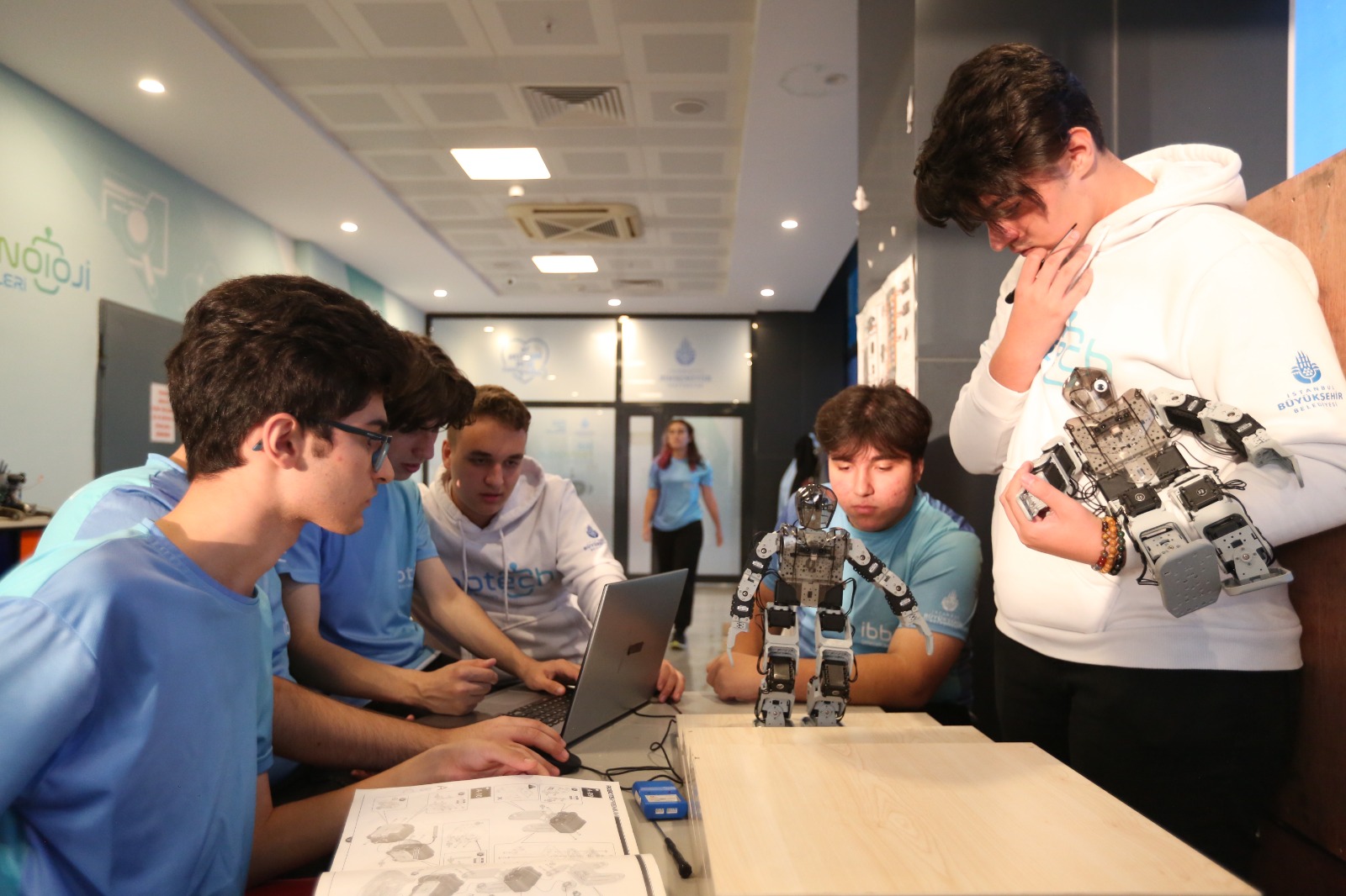 İBBTech Takımları uluslararası robot yarışlarına hazırlanıyor