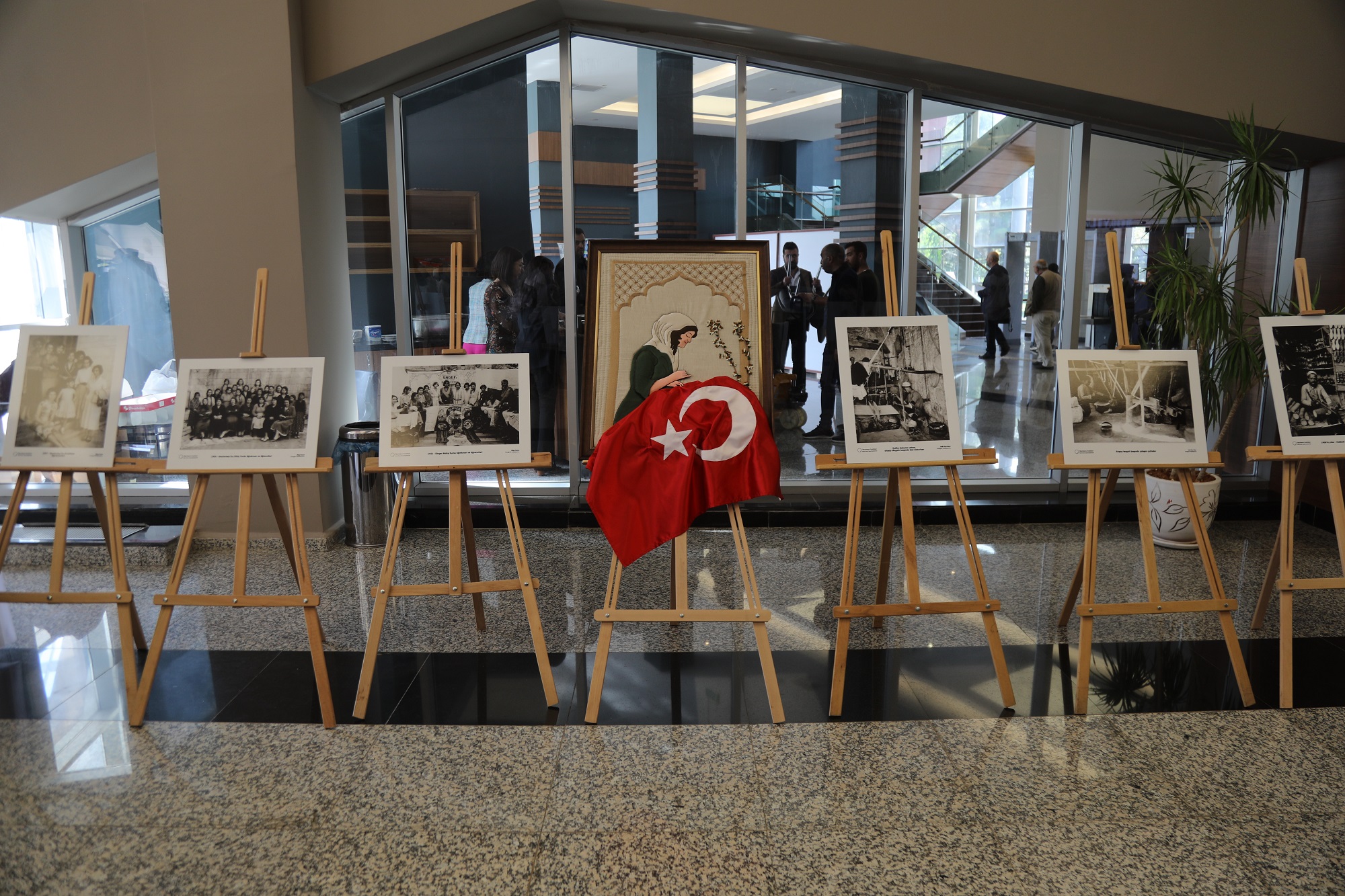 “100. yılında Cumhuriyet Dönemi Gaziantep Uluslararası Sempozyumu” başladı