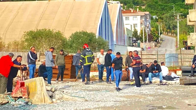Gebze’deki metro inşaatının işçileri, maaşlarını alamadıkları gerekçesiyle grev başlattı