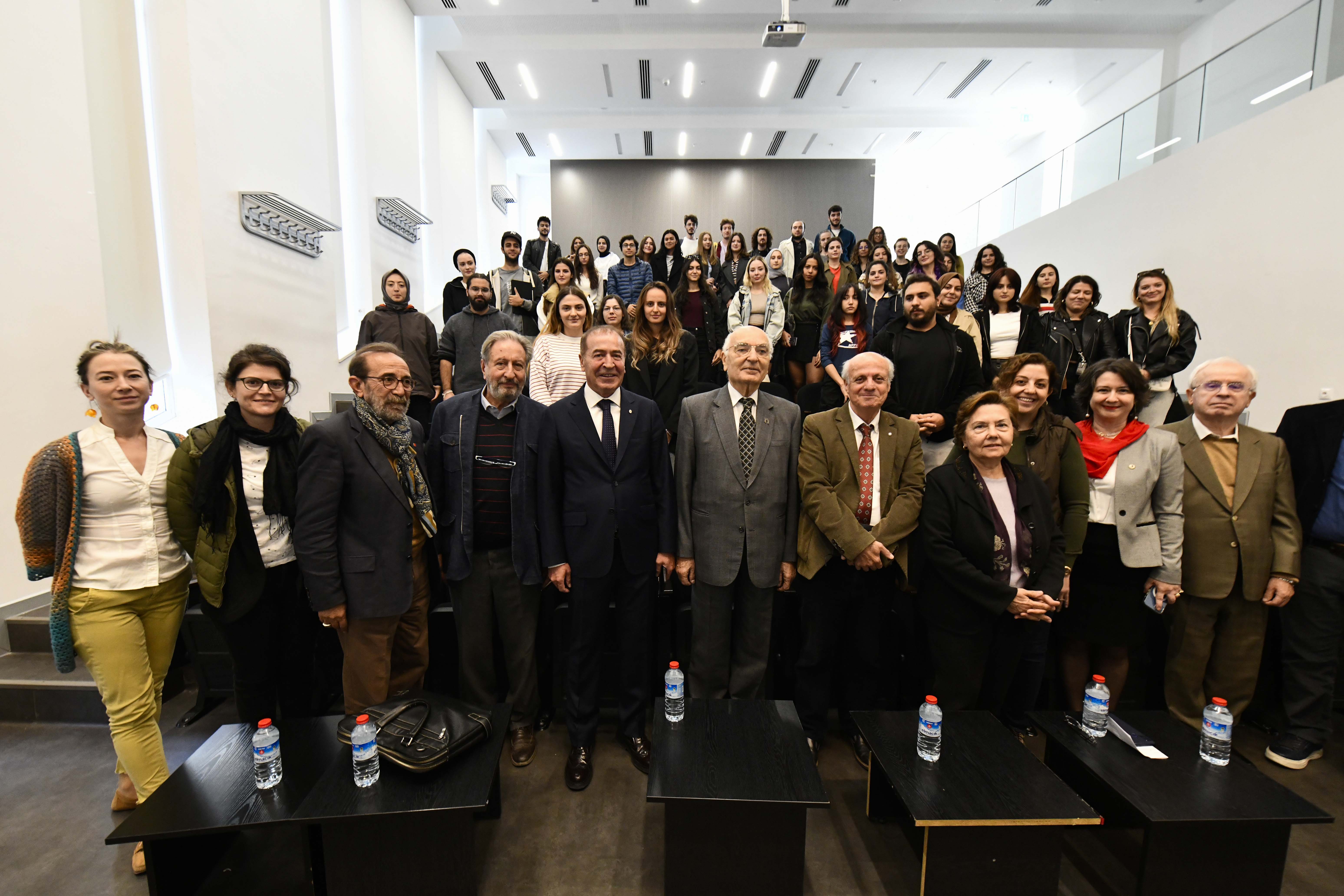 Mimarlık fakültesi öğrencileri Başkent’in kültür mirasına yönelik çalışmaları dinledi