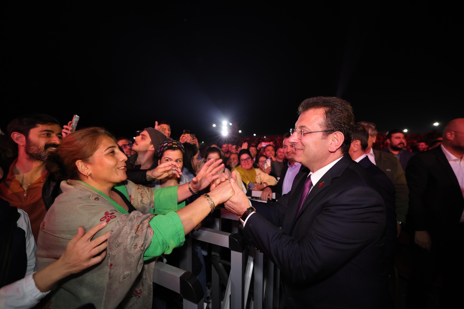 İmamoğlu: “Kardeşçe bir hayat özleminden asla vazgeçmeyeceğiz”