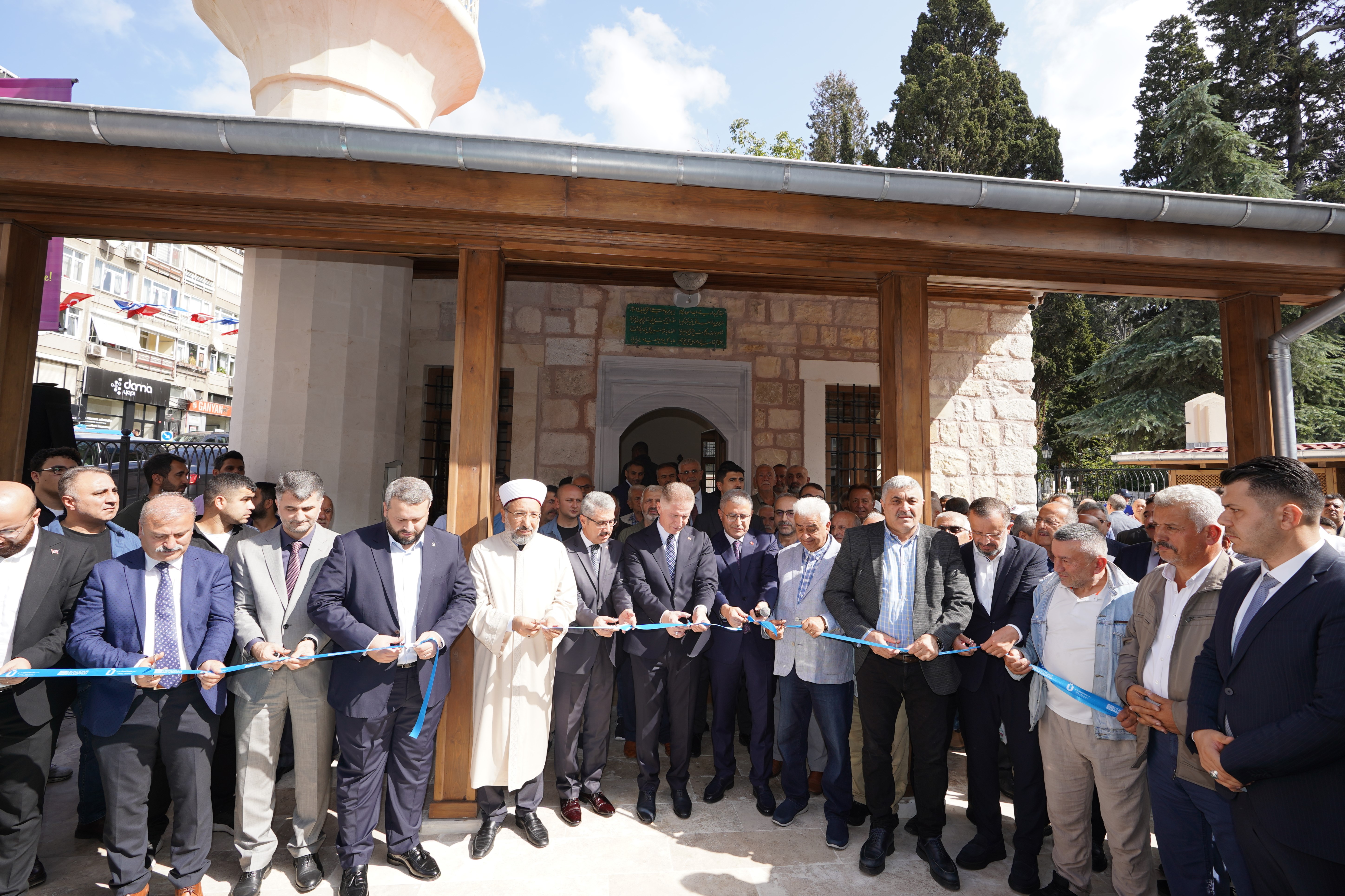 Üsküdar’da restorasyonu tamamlanan Bülbülderesi Fevziye Hatun Camii açıldı