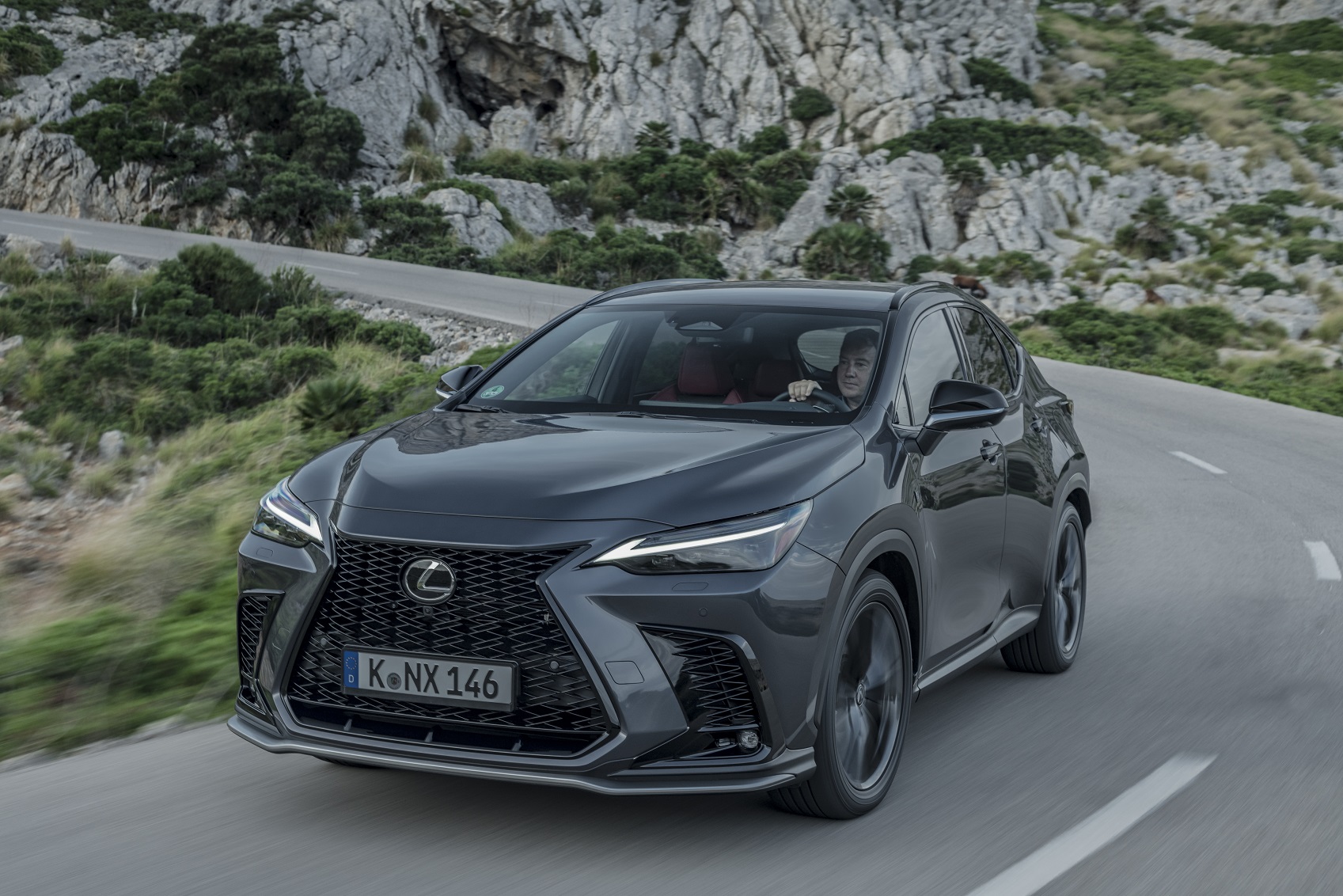 Lexus güvenilirlikte bir numara olmaya devam ediyor