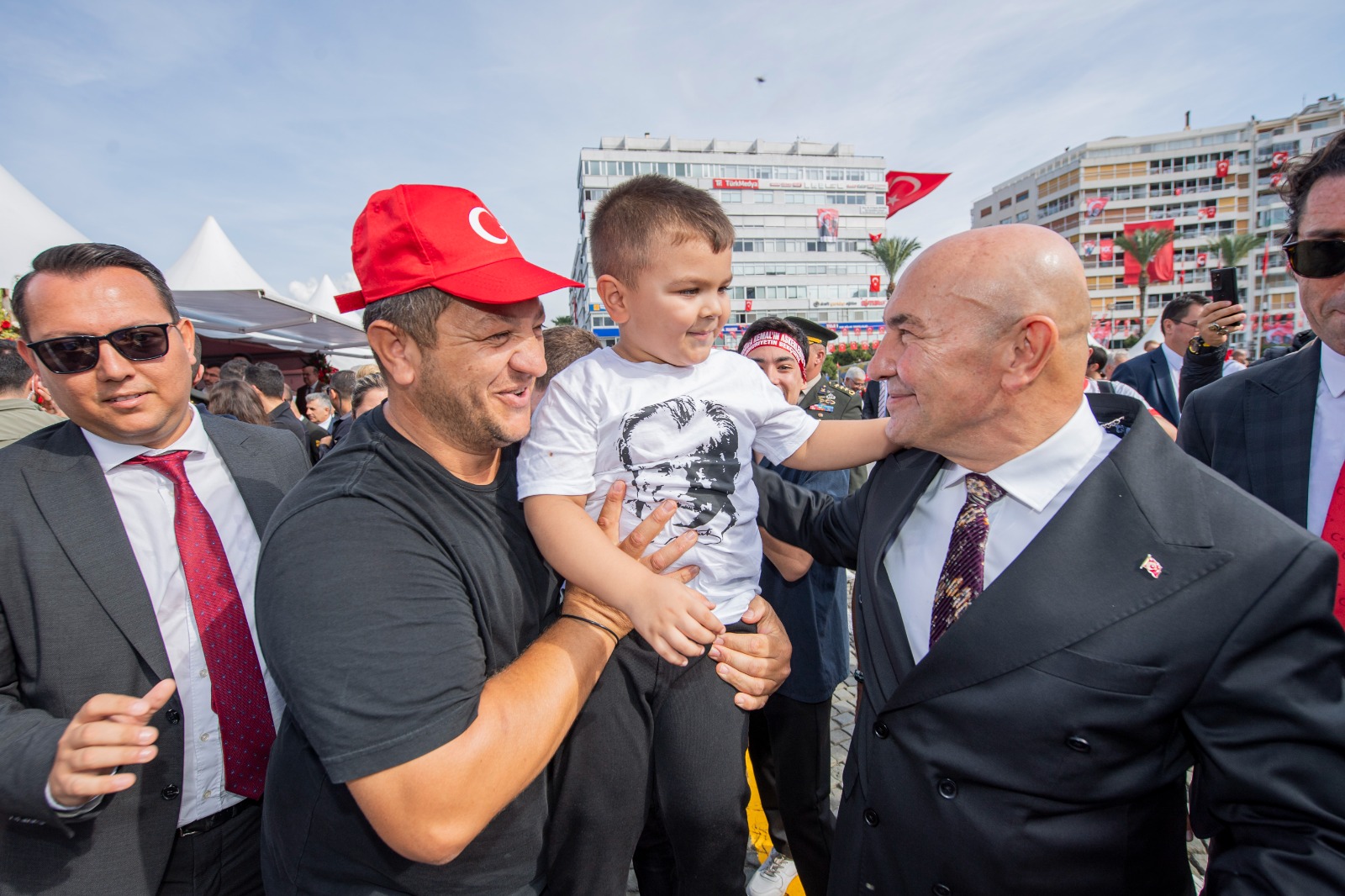 Başkan Soyer: “Cumhuriyetimiz için yeni bir yüzyıl başlıyor”