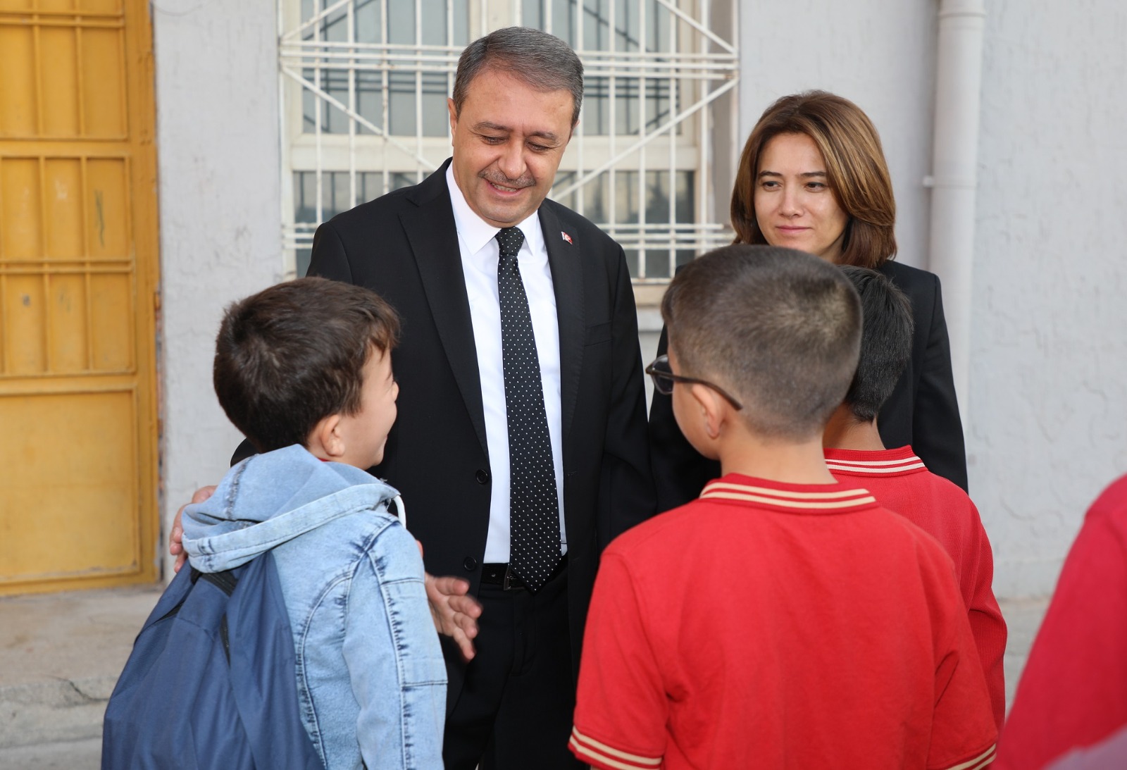 Vali Şıldak, Eyyübiye’de okul ziyareti gerçekleştirdi