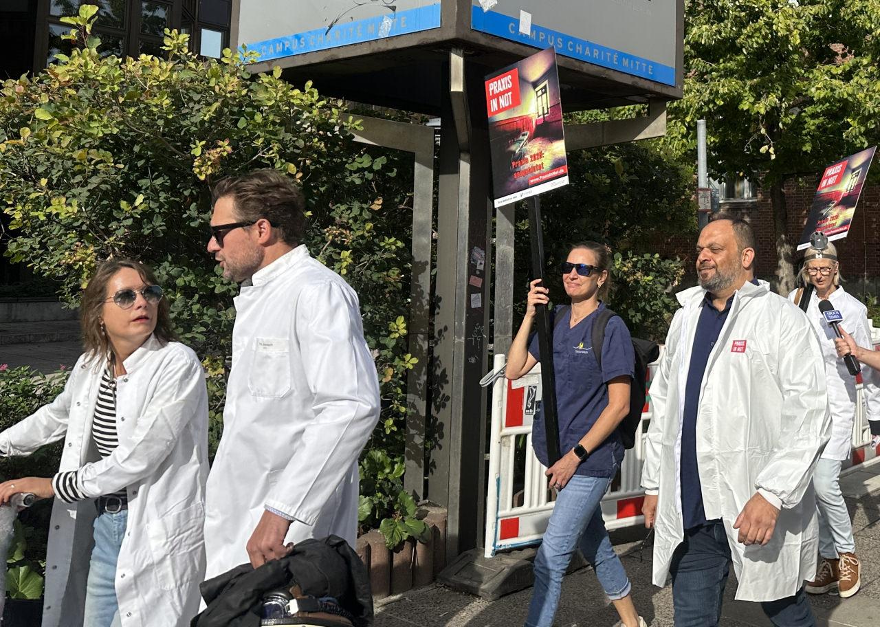 Alman doktorlar kızgın: Yükümüz çok ağır