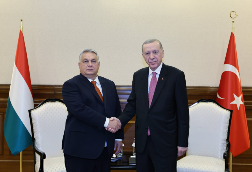 Cumhurbaşkanı Erdoğan, Caparov ve Orban ile görüştü