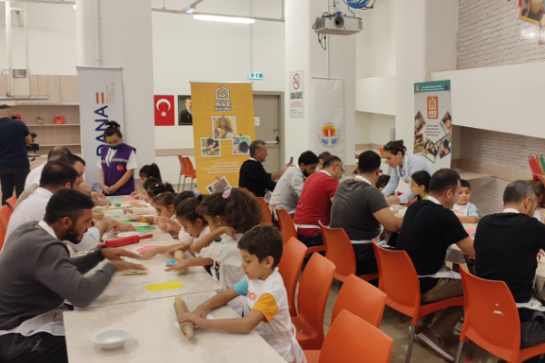 Adana’da Babalar ve Çocuklar Mutfakta atölyesi düzenlendi