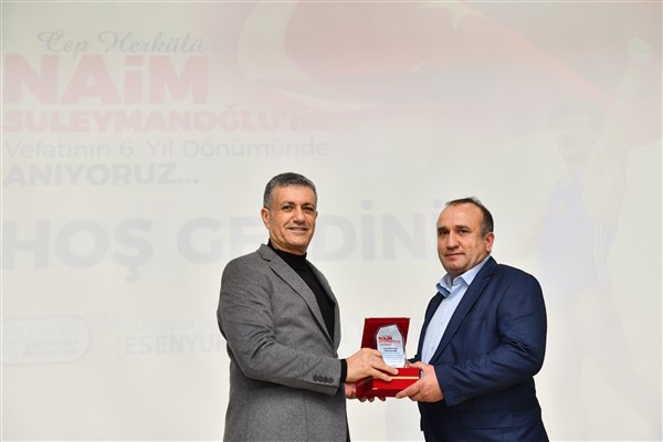 Milli halterci Süleymanoğlu, Esenyurt’ta anıldı