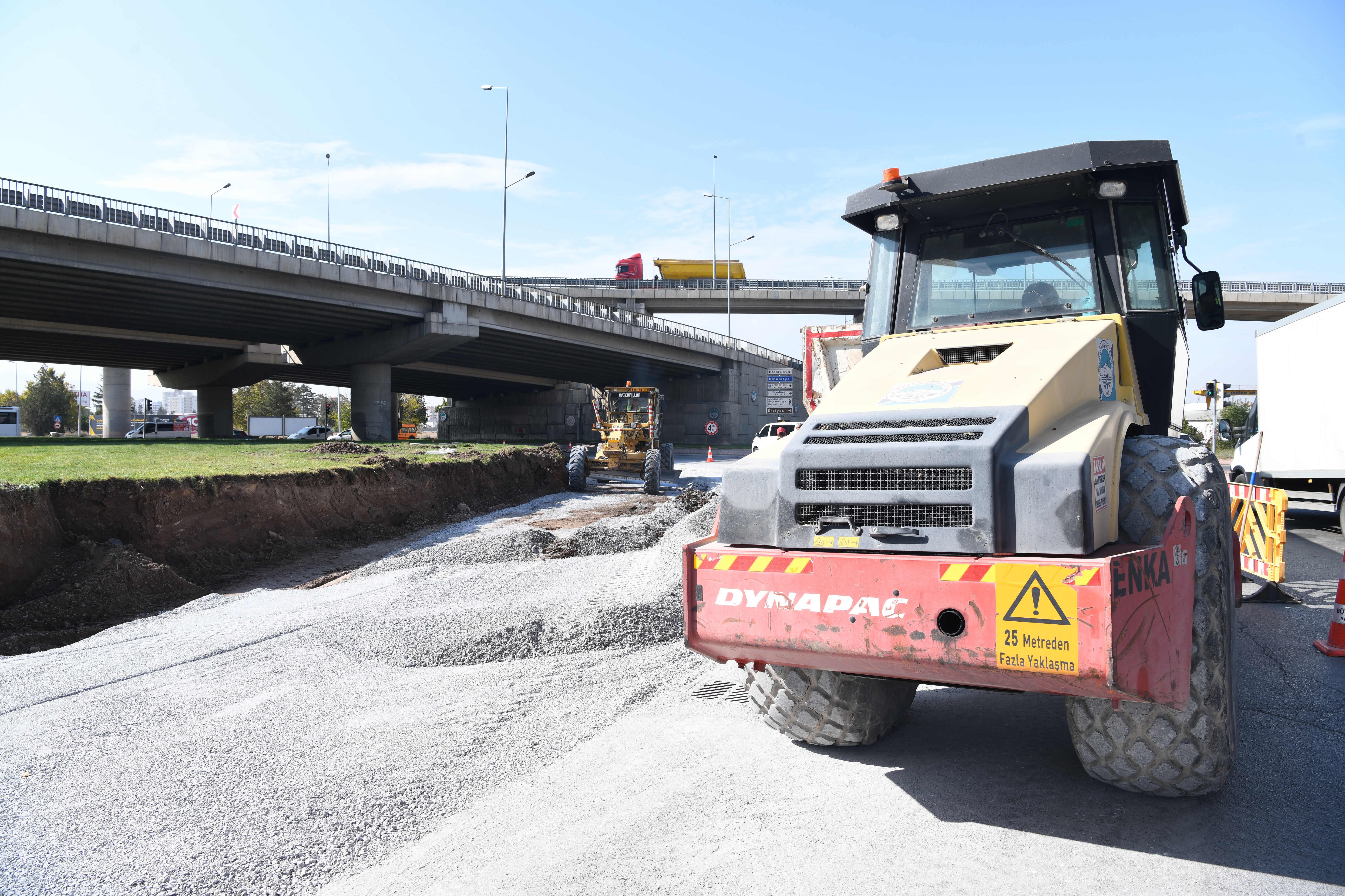 Kayseri’den 3 bulvarı birleştiren Katlı Kavşak düzenleme çalışması