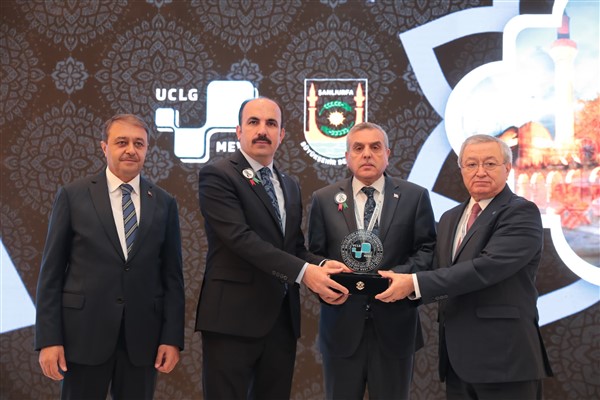 UCLG Başkanı Altay: “İsrail acımasız bir soykırıma imza atıyor”