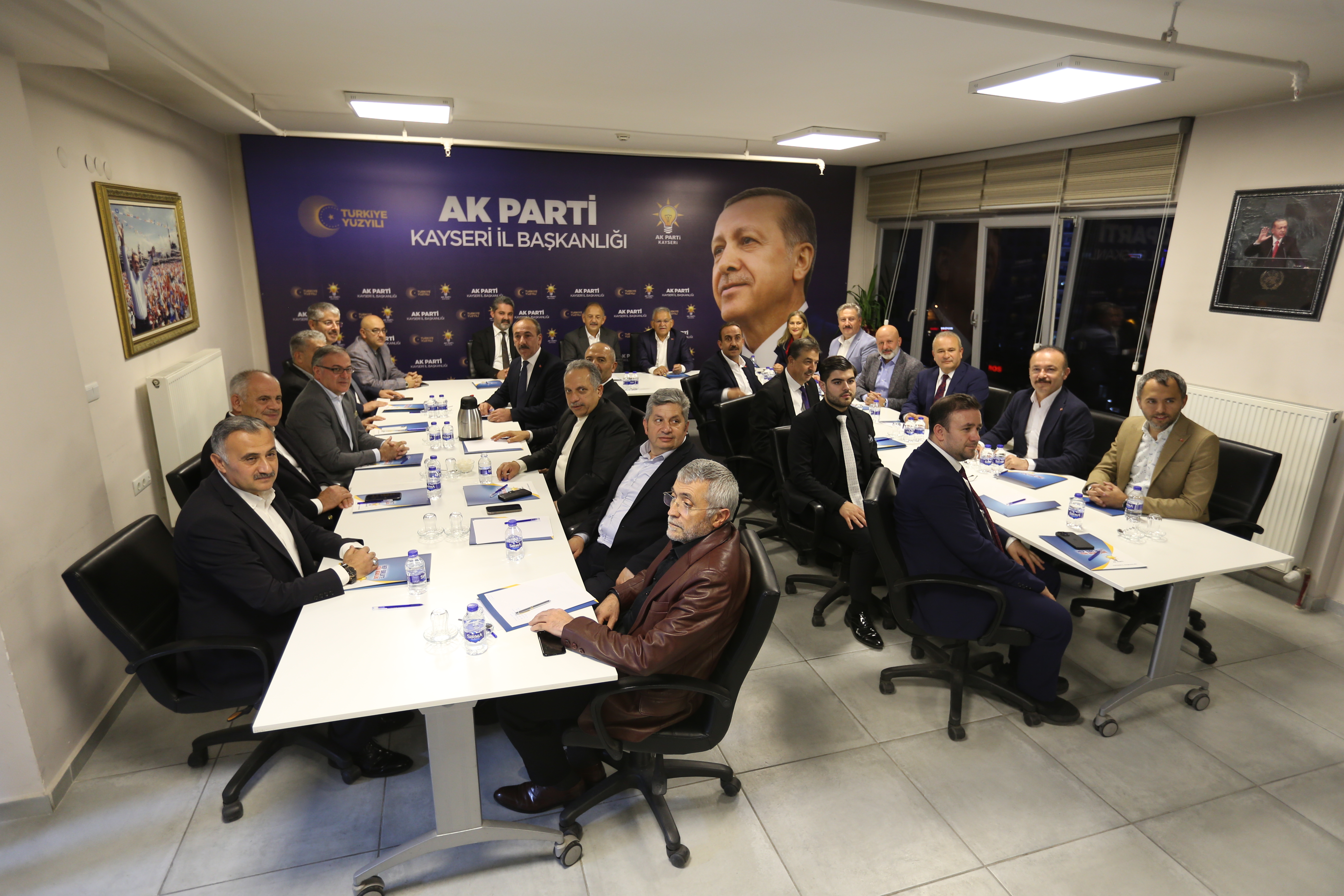 Kayseri’de AK Parti Kayseri İl Başkanlığı İstişare Toplantısı gerçekleştirildi