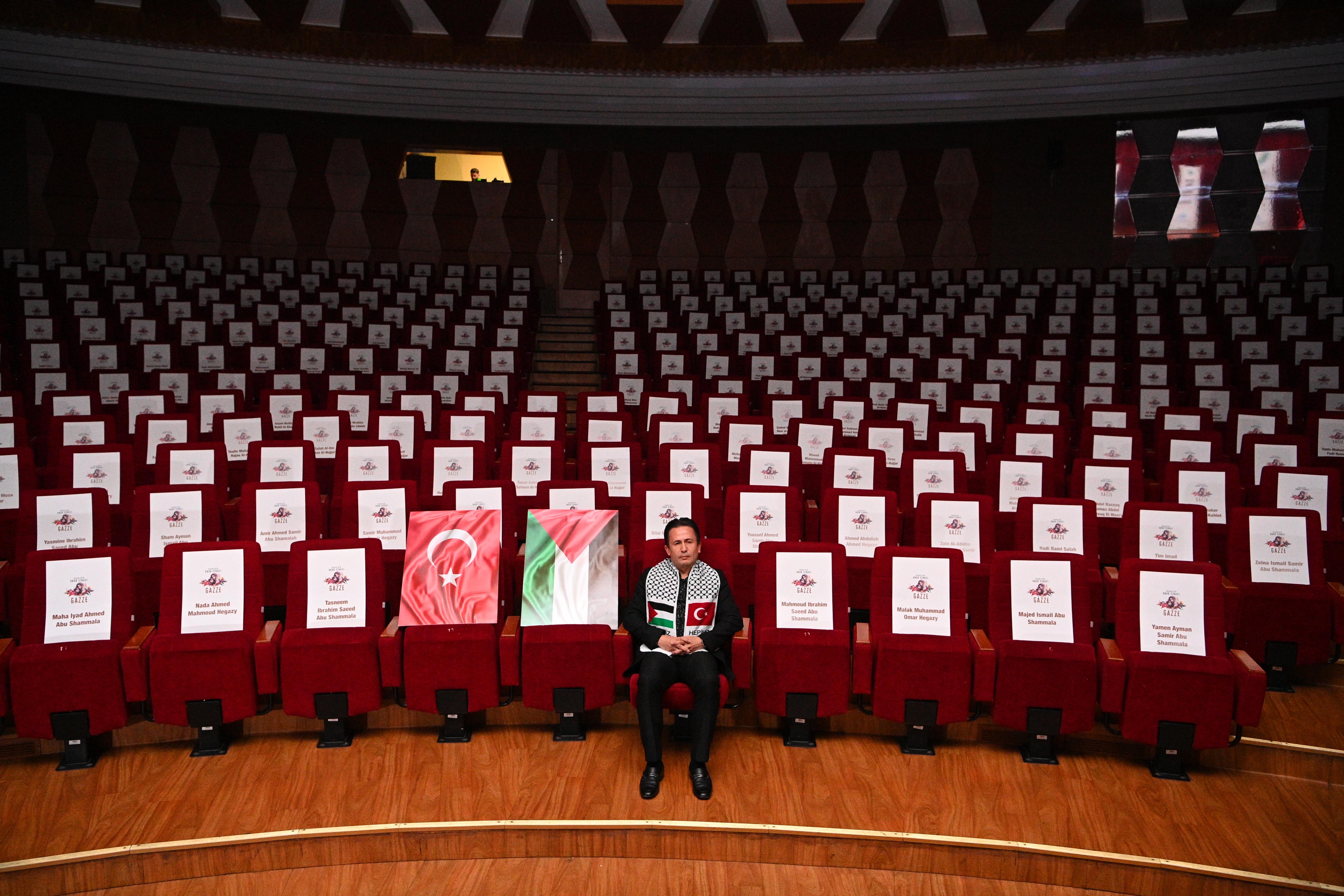 Gazze’de katledilen çocuklar, Dünya Çocuk Hakları Günü’nde Tuzla’da anıldı