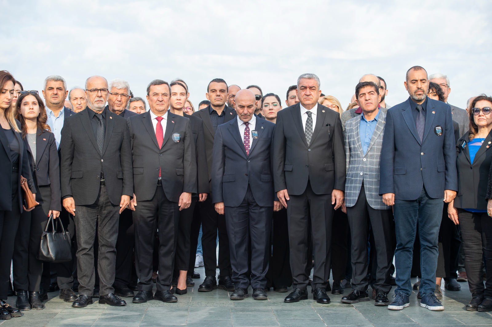CHP İzmir İl Başkanlığı Ata’nın huzurunda