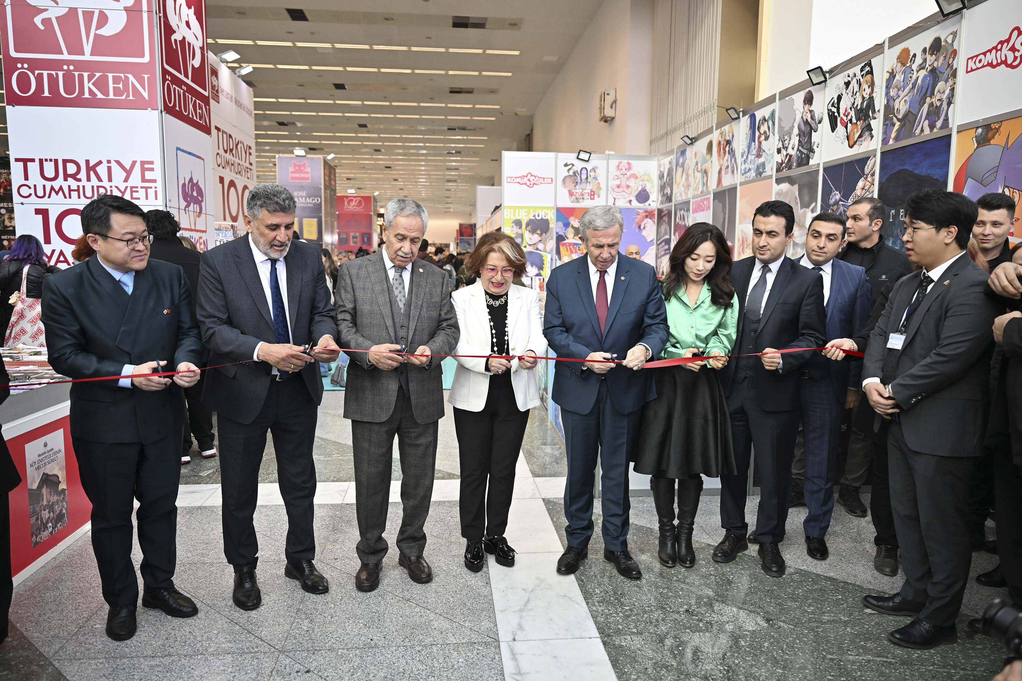 Ankara Kitap Fuarı başladı