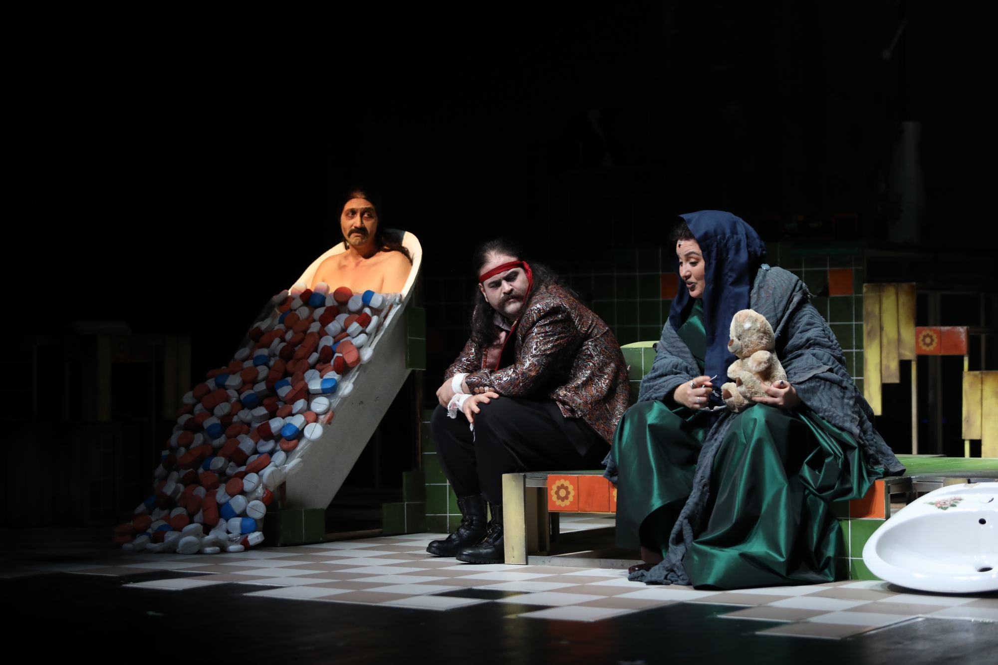 İBB Şehir Tiyatroları, ocak ayında 37 oyunu seyirciyle buluşturacak