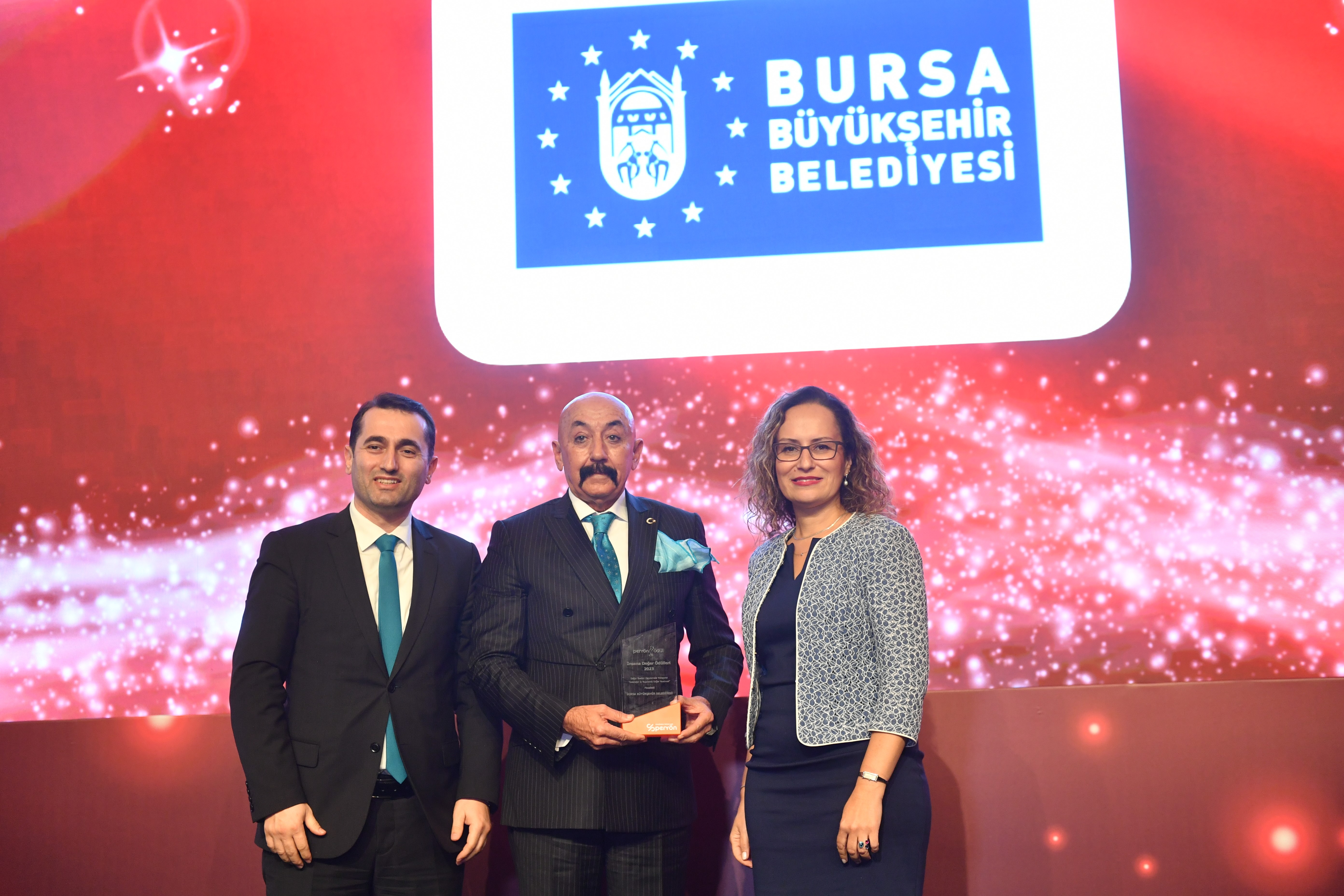 Bursa’ya ‘Yalın Belediyecilik’ ödülü