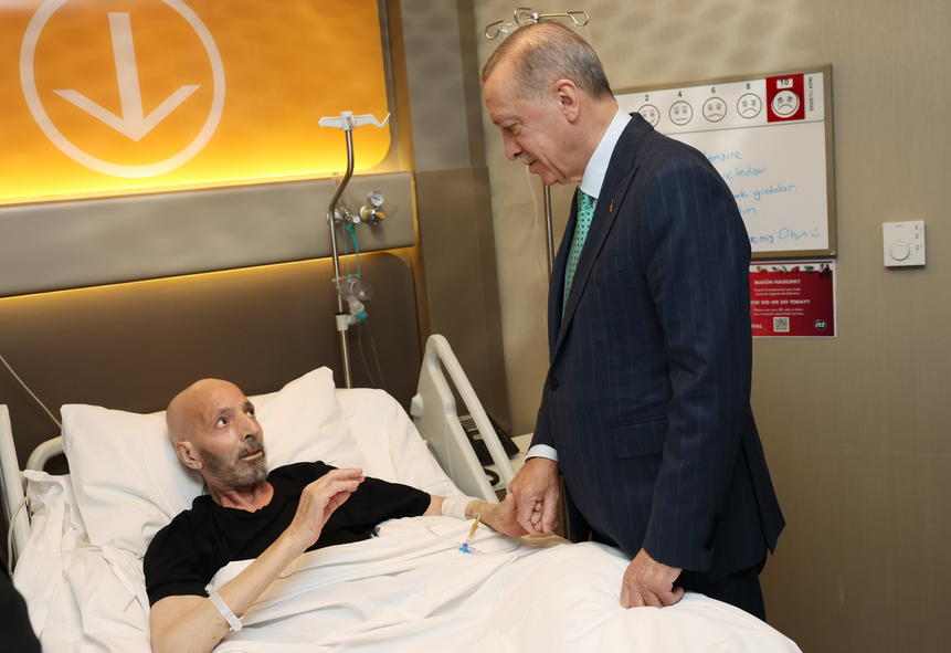 Cumhurbaşkanı Erdoğan’dan hastane ziyareti