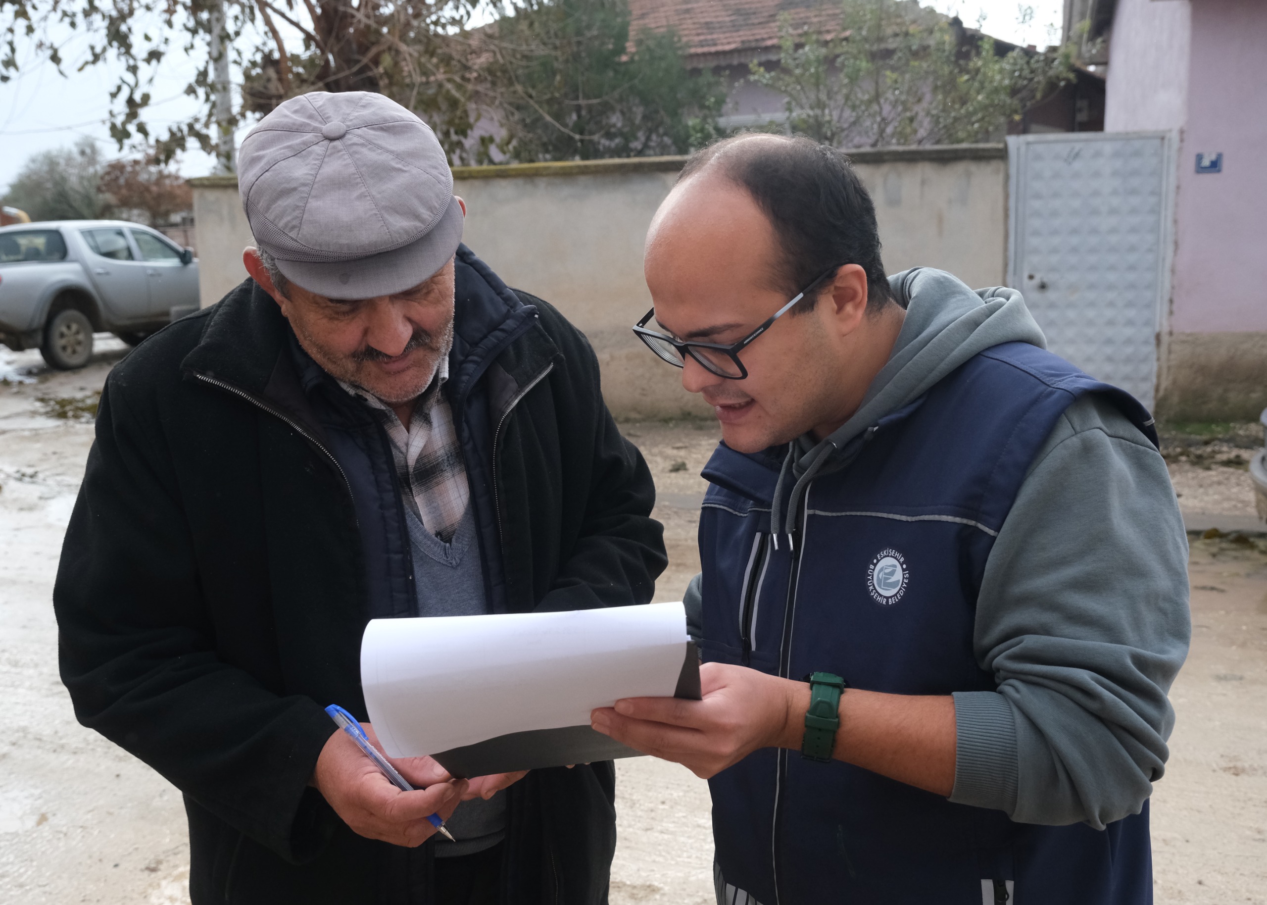 Hak sahibi çiftçilere küçükbaş hayvanları teslim edildi