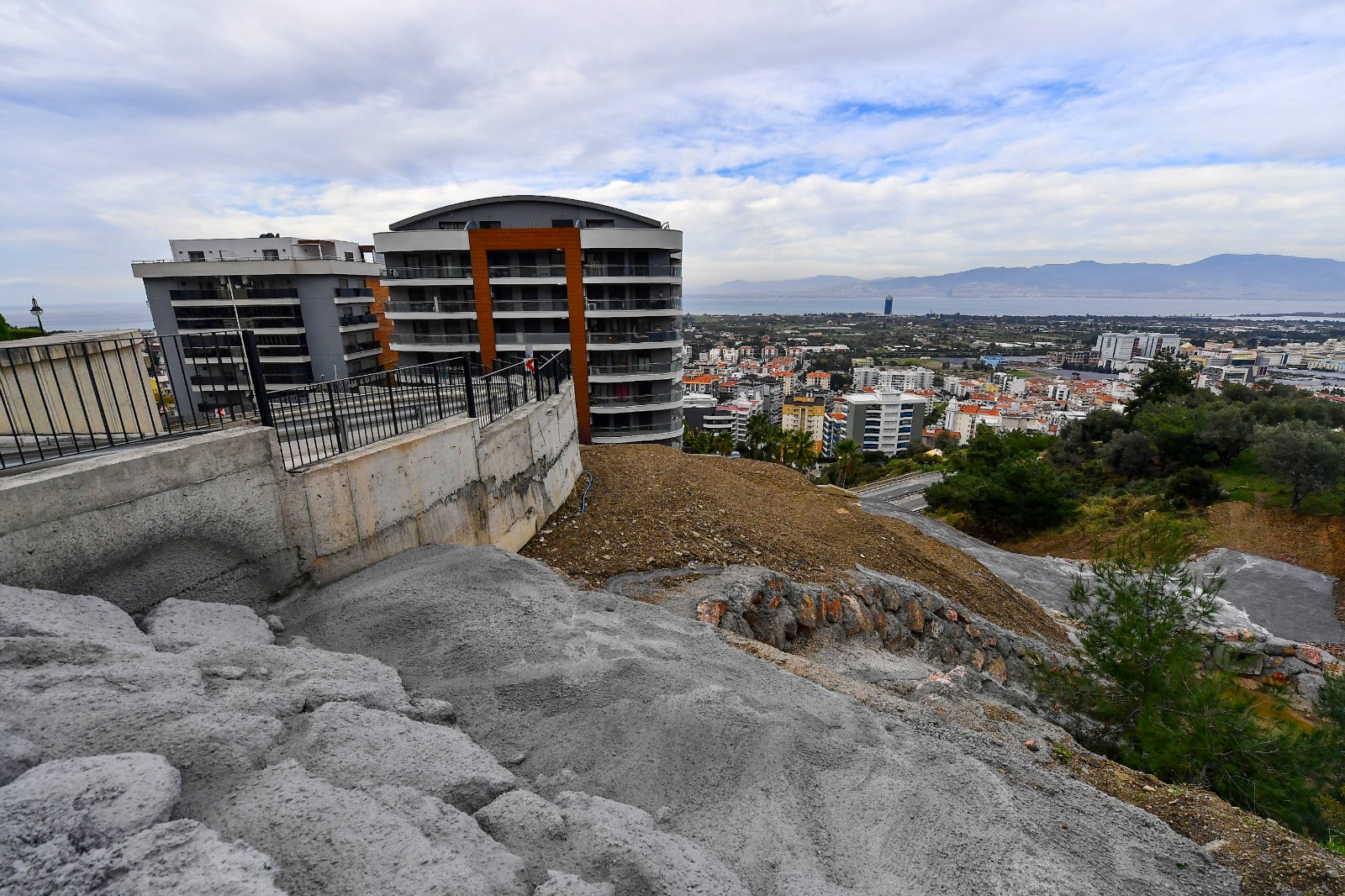 İzmir Büyükşehir, Narlıdere’de güçlendirme projesini tamamladı