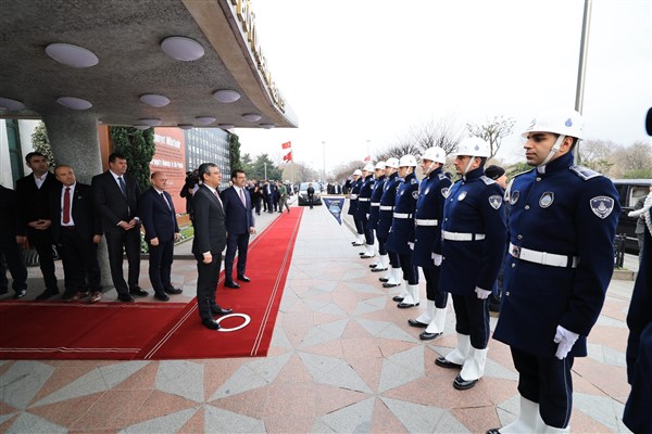 CHP Genel Başkanı Özel’den İmamoğlu’na ‘adaylık’ ziyareti