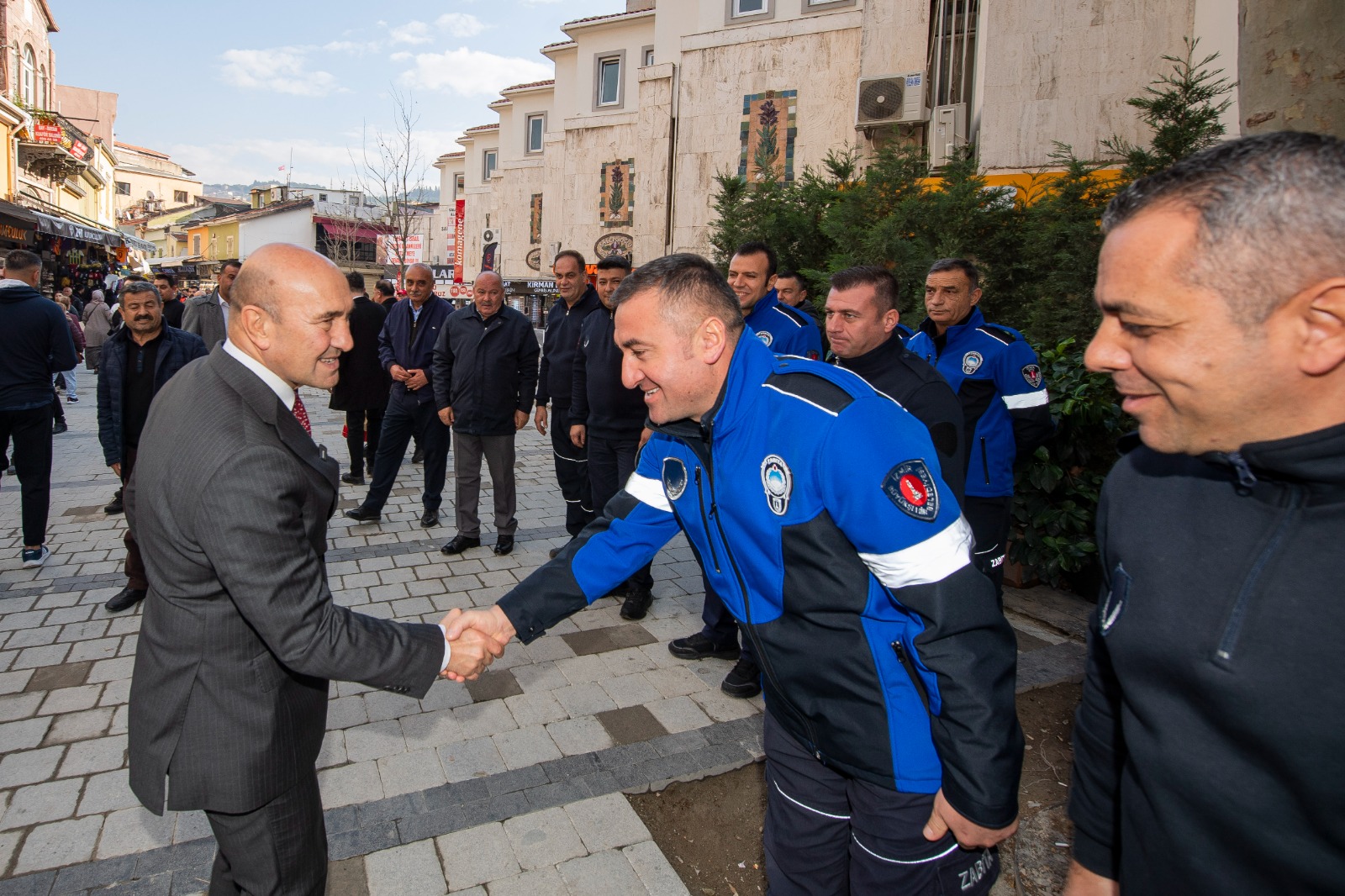 Başkan Soyer: “İzmir yılbaşında bambaşka bir Kemeraltı görecek”