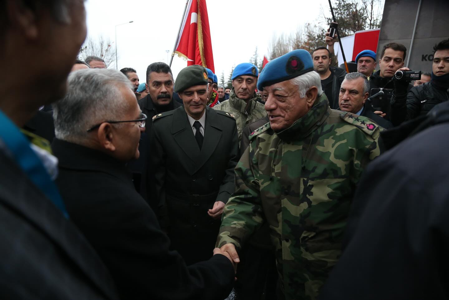 Başkan Büyükkılıç, 17 Aralık şehitlerini anma programına katıldı