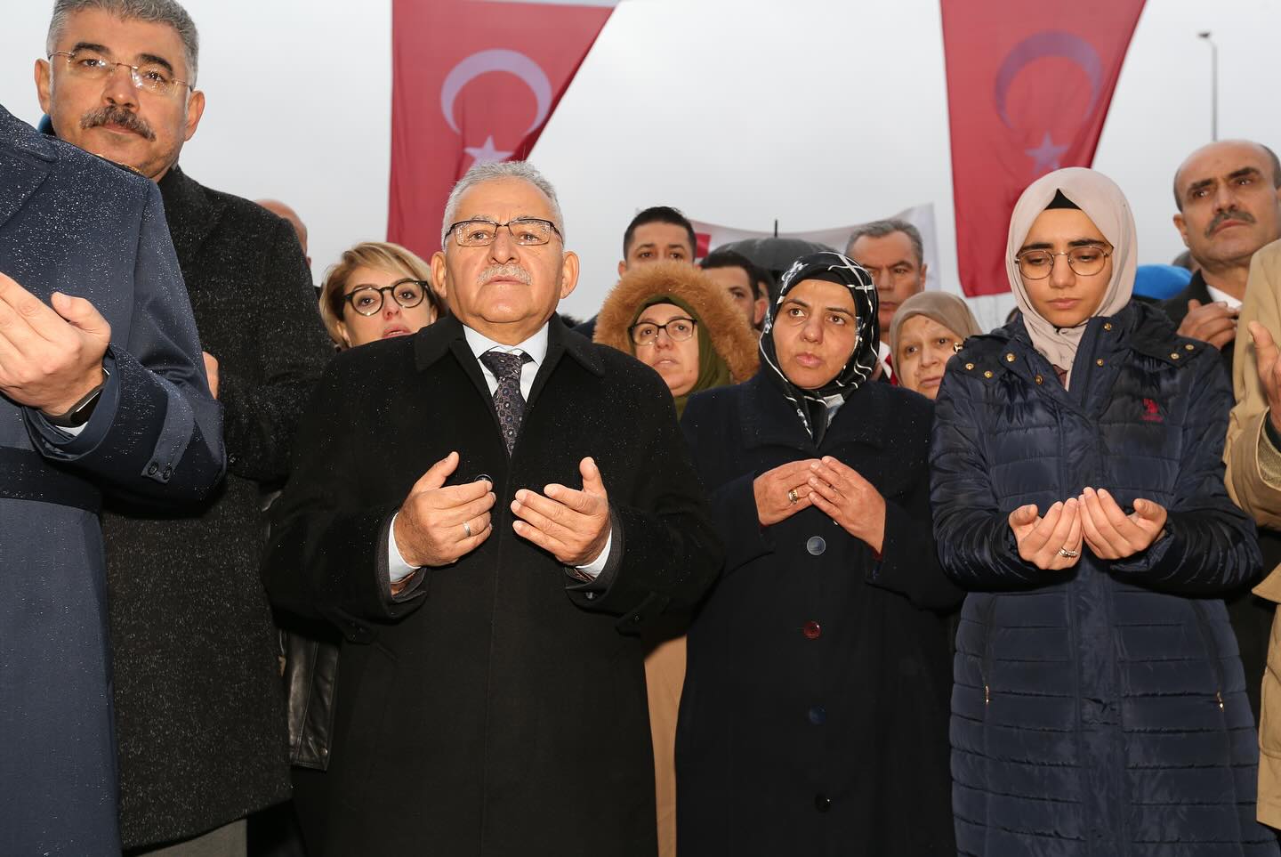 Başkan Büyükkılıç, 17 Aralık şehitlerini anma programına katıldı