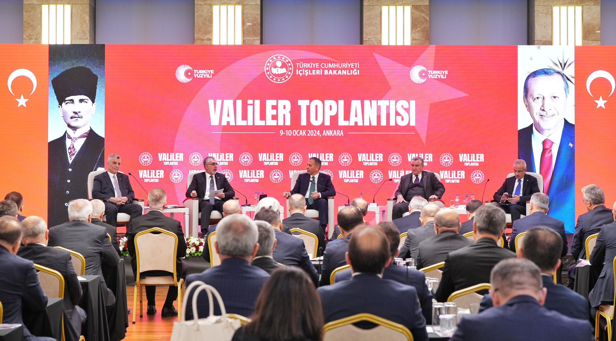 Valiler Toplantısının üçüncü oturumu başladı