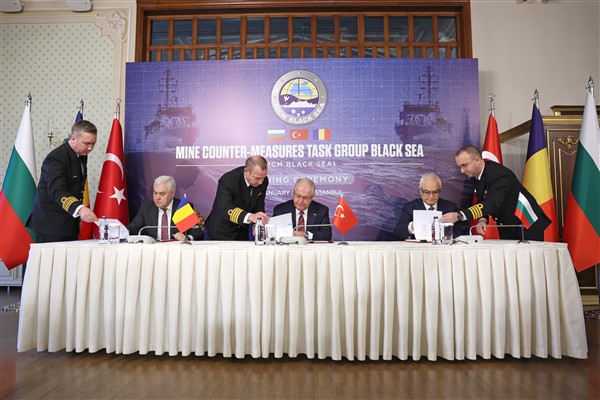 Bakan Güler: “İş birliği Karadeniz’deki seyrüsefer güvenliğine katkılar sağlayacak”