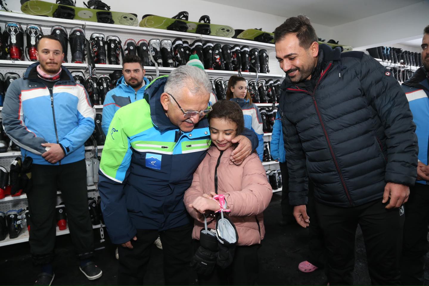 Başkan Büyükkılıç: ”Türkiye’nin en büyük kayak okulunu hayata geçirdik”