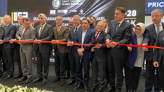 Başkan Büyükkılıç, Uluslararası İstanbul Mobilya Fuarı’na katıldı