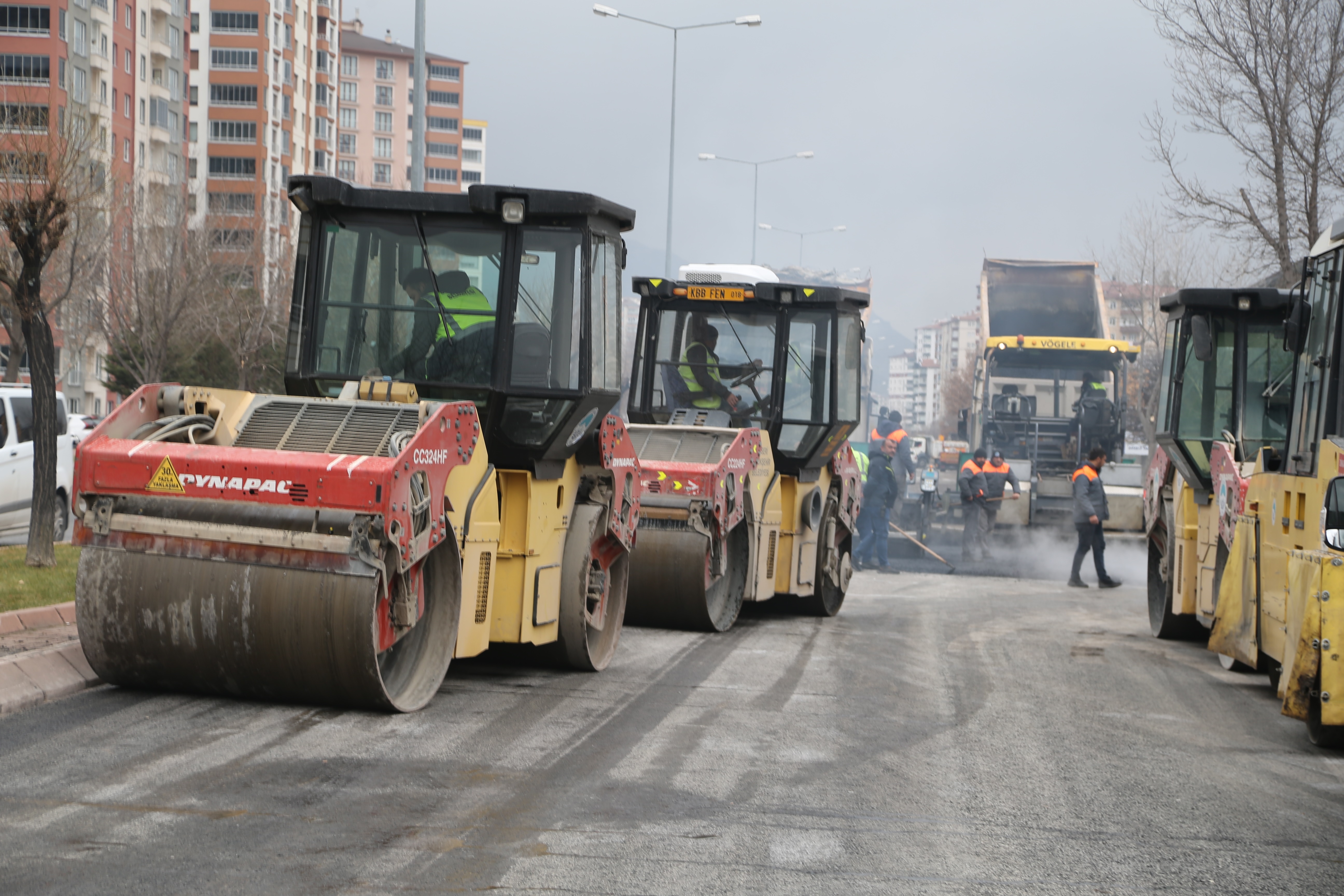 Başkan Büyükkılıç, 6 milyon TL maliyeti olan asfalt yenileme çalışmalarını inceledi