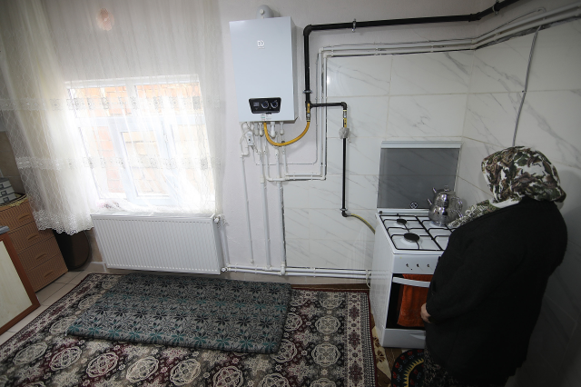 Konya’da dar gelirli ailelerin doğalgaz sevinci: 1.371 konutun dönüşümü tamamlandı