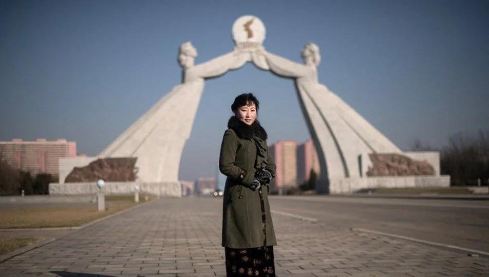 Kuzey Kore lideri, Güney Kore ile birleşmeyi simgeleyen anıtı yıktı