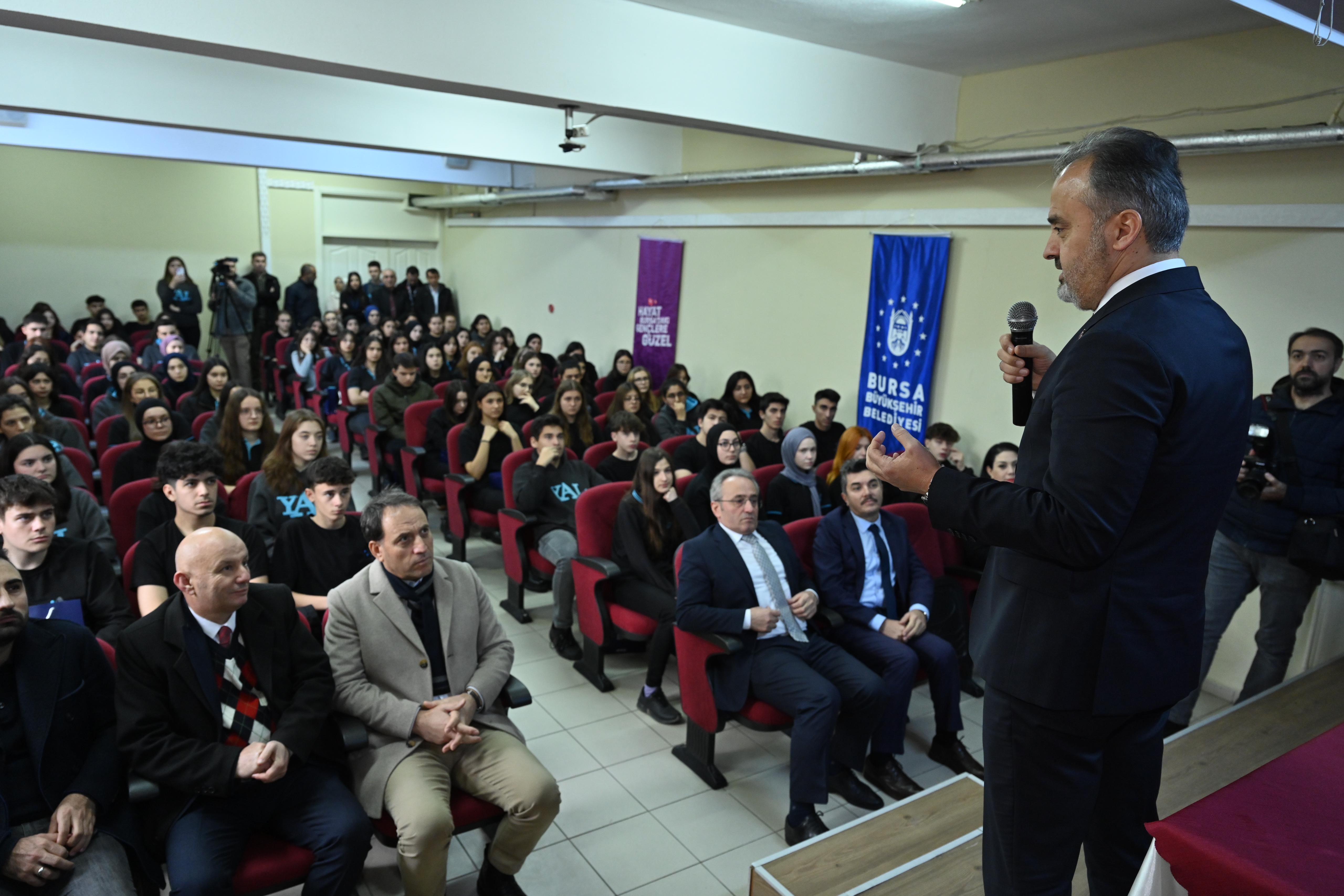 Başkan Aktaş, Bursalı öğrencilerle buluştu