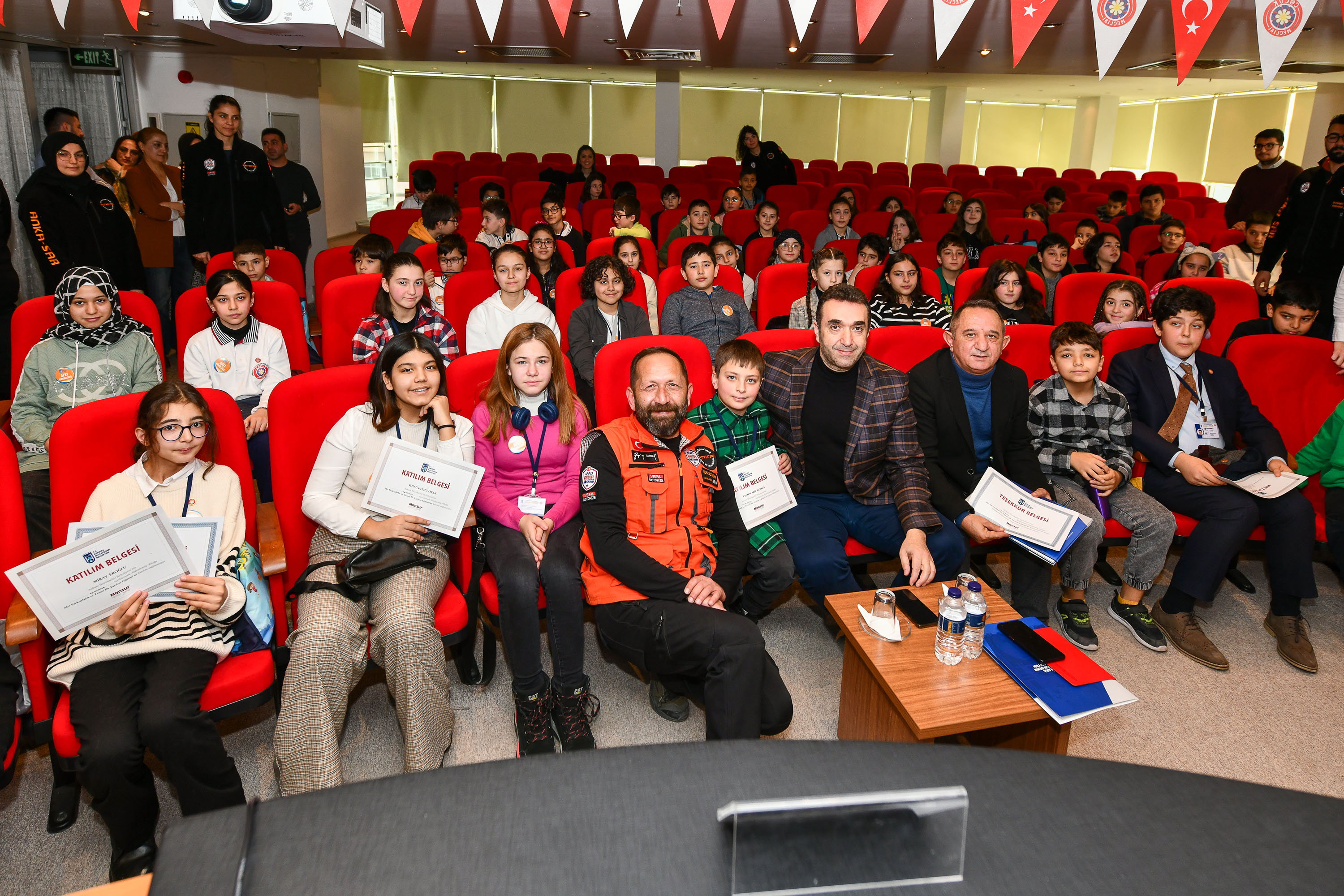 Ankara’da “Afet Farkındalık ve Temel İlk Yardım Eğitim Semineri” düzenlendi