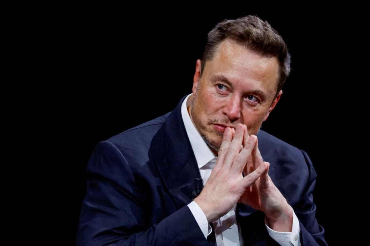 Elon Musk’tan Neuralink açıklaması: İlk kez bir insana takıldı!
