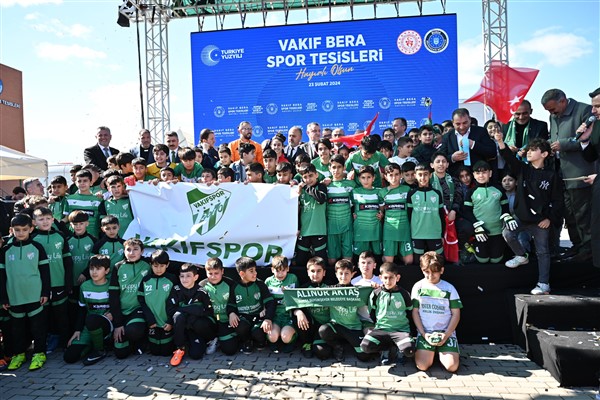 Bakan Bak: “Bursa, spor şehri olmaya devam ediyor”