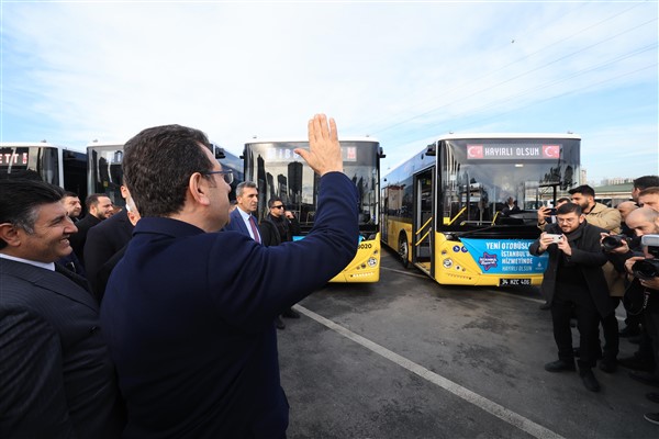 İmamoğlu: “150 otobüsümüz İstanbul’umuza hayırlı olsun”